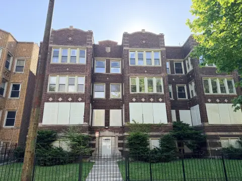 Apartment Building with 20 Units