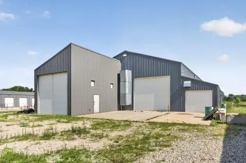 Heated Flex Building with Drive-Through Bay