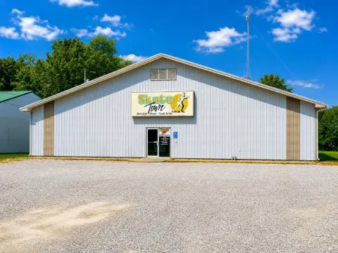 Skating Rink with Arcade