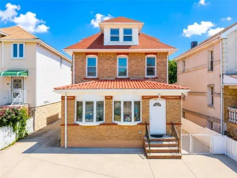 Oversized Two-Family Duplex with Backyard