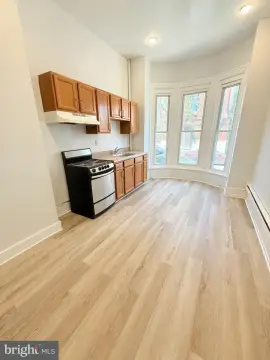 6-Unit Apartment Building