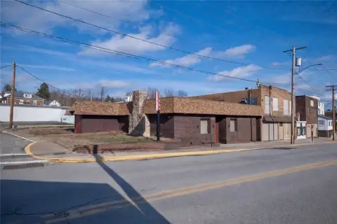 Versatile Commercial Space in Finleyville
