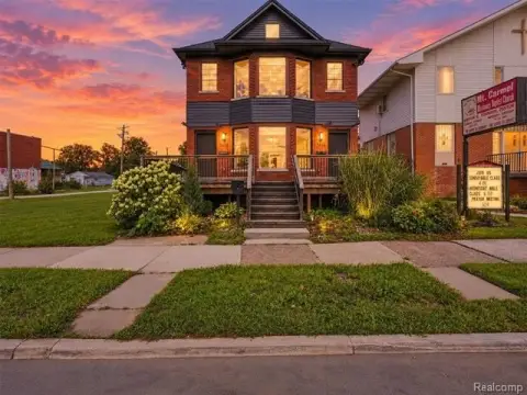 Renovated Two-Unit Duplex