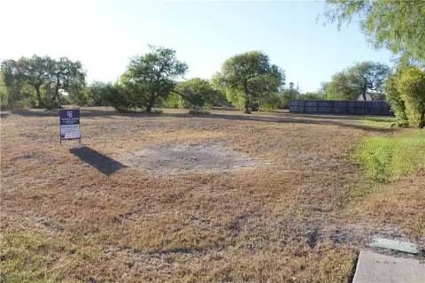 Residential Lot in Kingsville, TX