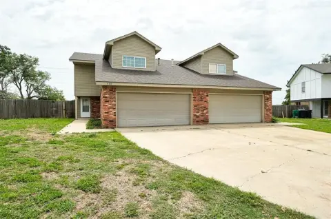 Updated 8-Bedroom Duplex