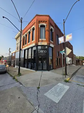 Mixed-Use Building with Loft
