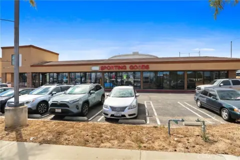 High-Traffic Retail Space Available