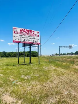 Commercial Land on I-45 Service Road
