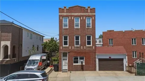 Detached 3-Family Residential Property
