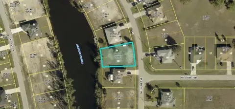 Waterfront Lot in Cape Coral