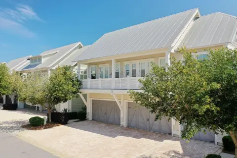 Turn-Key Townhome in Prominence Community