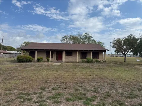 Commercial Land in Portland, Texas