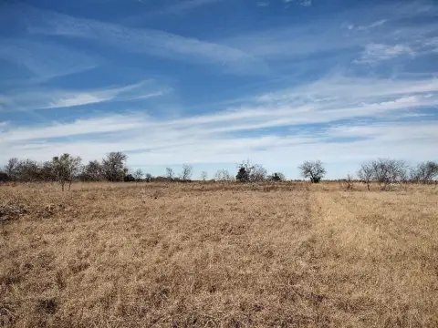 Improved Land in Wills Point
