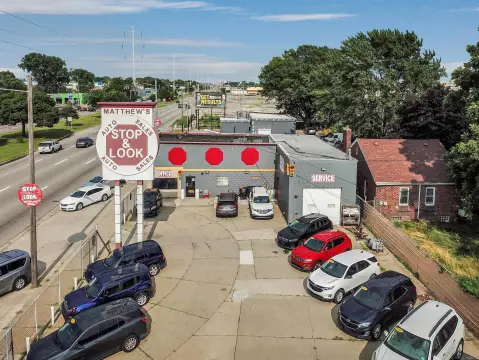 Auto Repair Shop with Car Lot
