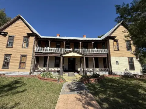 Nine-Unit Apartment Building