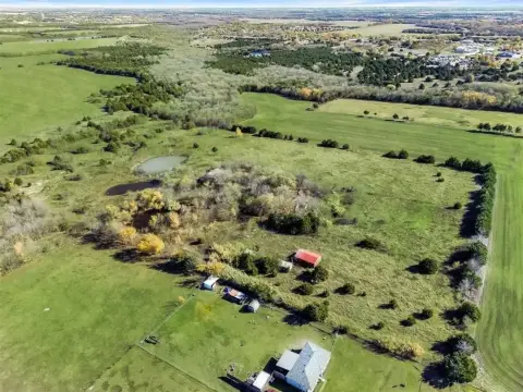 21 Acres Land in Red Oak