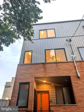 New Duplex Near Schuylkill River