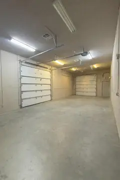Climate-Controlled Cold Storage Warehouse