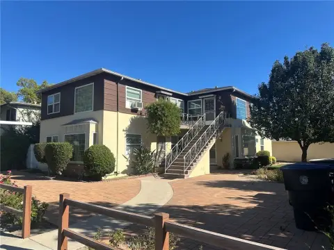 Well-Maintained Fourplex with Garages