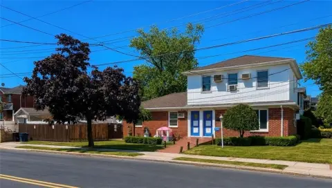 Detached Two-Family Ranch Home