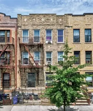 Six-Unit Brick Apartment Building