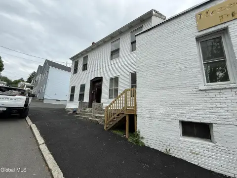 Turnkey Three-Unit Mixed-Use Property