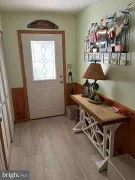 Coastal 5-Bedroom Townhome