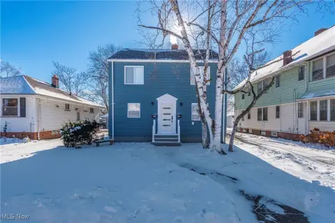 Renovated Duplex with Park Access