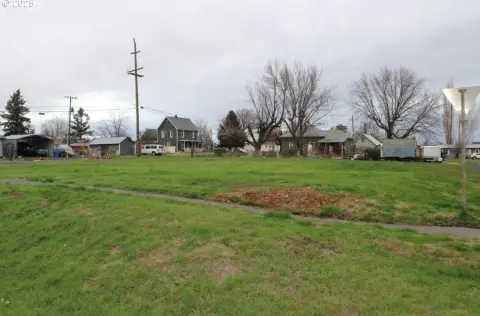 Athena, OR - Potential Building Lot