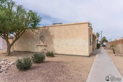 Quadplex with Two-Bed/Two-Bath Unit