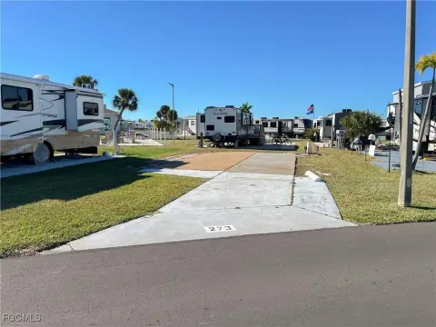 Land in Palmetto Palms RV
