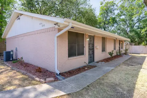 Leased Duplex with Extended Terms