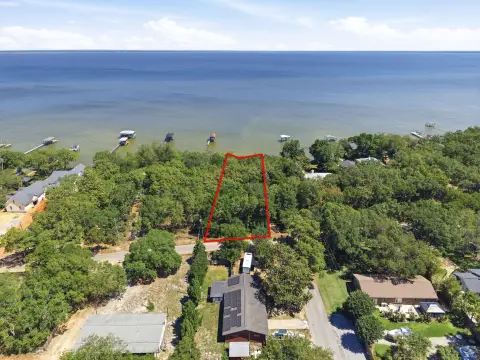 Waterfront Lot on East Bay