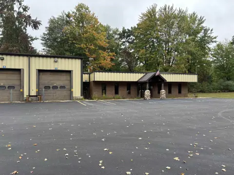 Flex Space with Office and Bay Garages