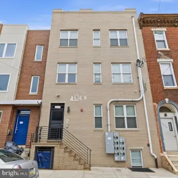 Modern Six-Unit Multifamily Building