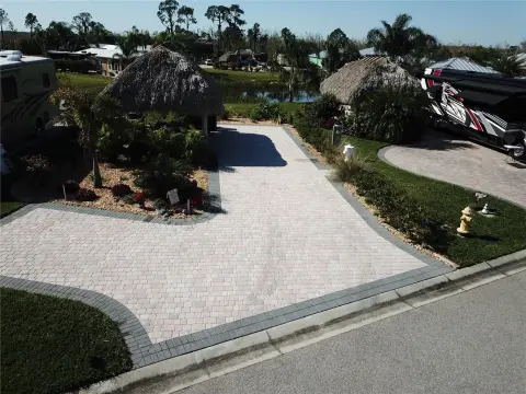 RV Pad with Tiki Hut