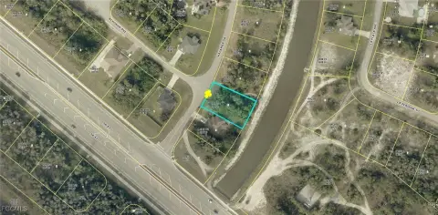 Waterfront Lot in Growing Area