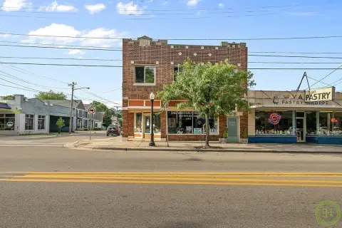 Versatile Commercial Building in Grand Rapids