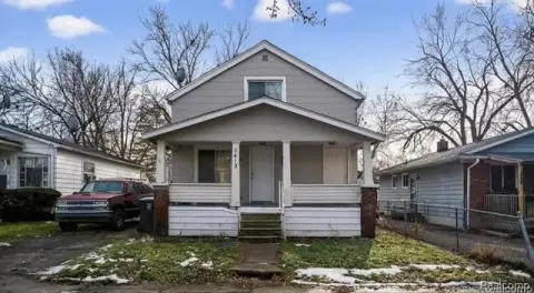 Updated Duplex with Tenant