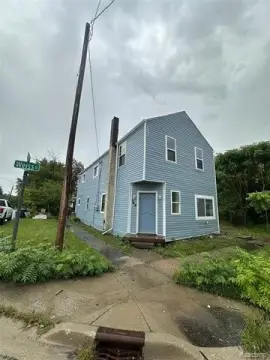 Updated Duplex with Private Laundry