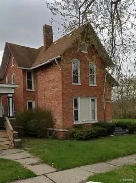 All-Brick Triplex with Laundry
