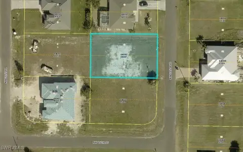 Residential Lot in Cape Coral