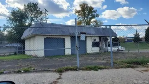 Detroit Retail Property For Sale