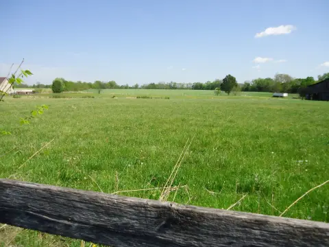 Residential Land in Stanford, KY