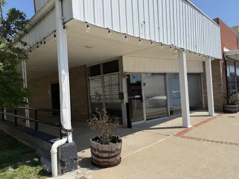 Richmond Commercial Space For Rent