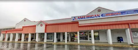Plaza Retail Space