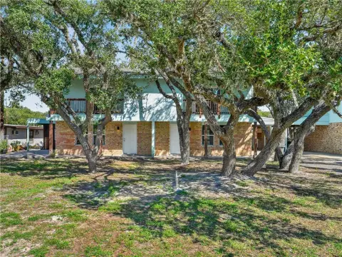 Duplex with Carport