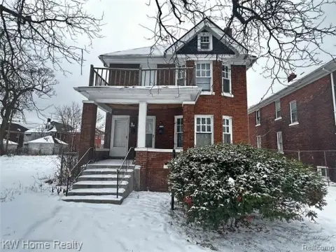 Detroit Duplex in Wildemere Park