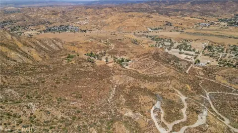 Land in Santa Clarita Valley