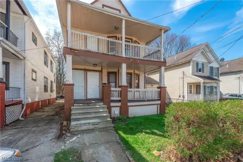 Cleveland Duplex: Investment Opportunity